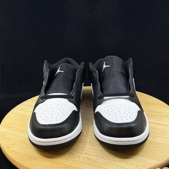 Nike Air Jordan 1 Low Black Summit White Sneaker Men's Shoe Size 9 553558-043 - Picture 3 of 7
